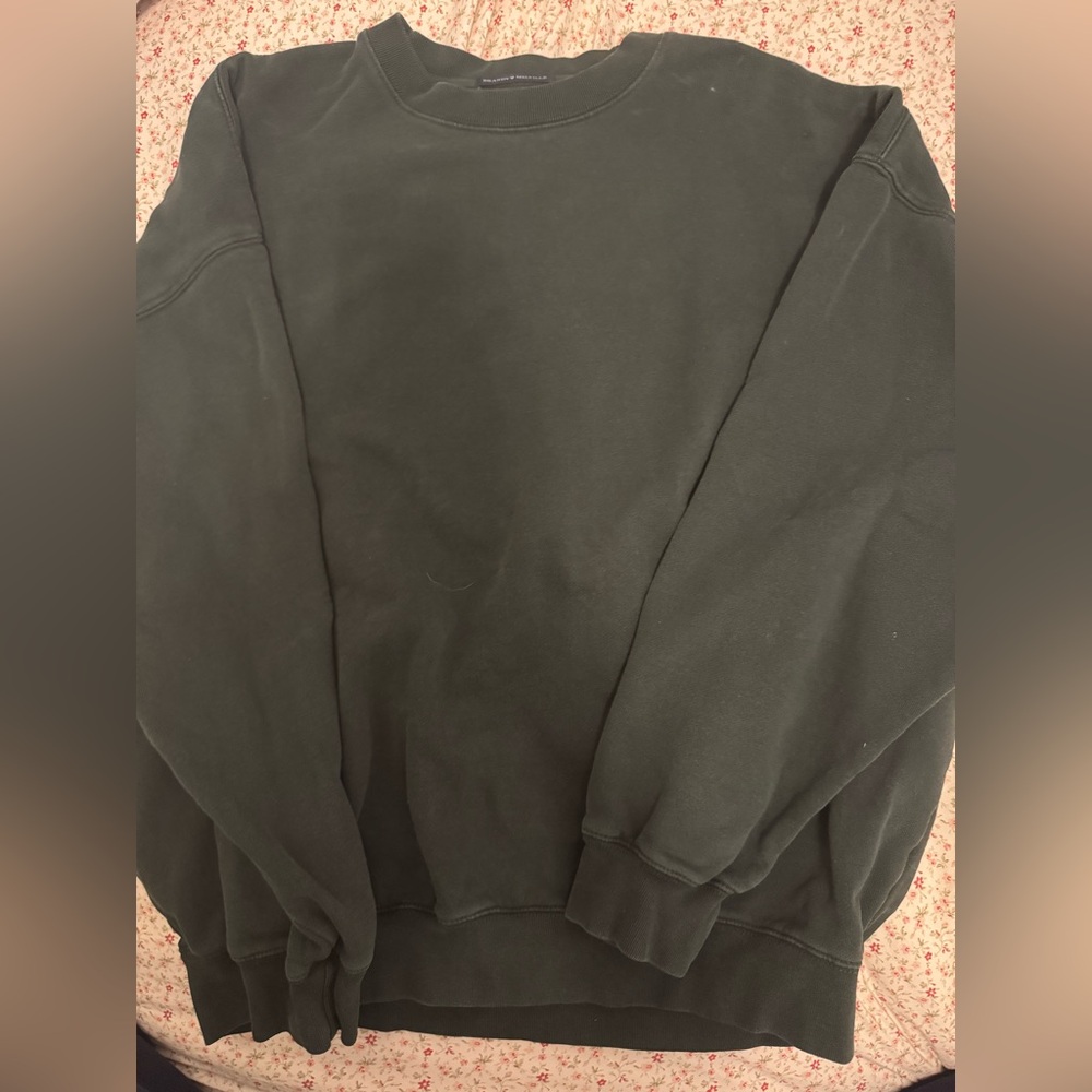 brandy melville crewneck